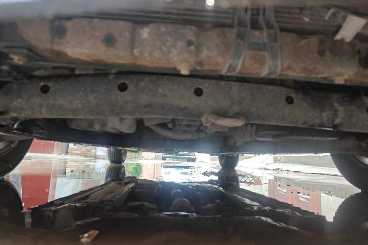 Used Hyundai Celesta 2011 1.6L Automatic Comfort Edition Chassis Front