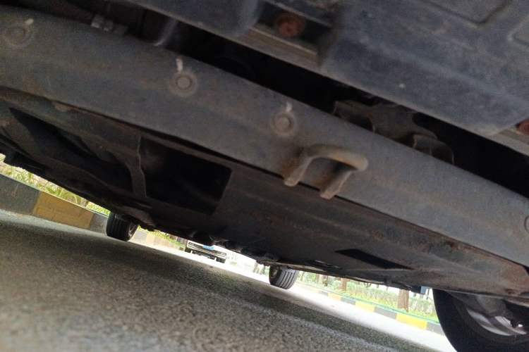 Used Hyundai Celesta 2011 1.6L Manual Comfort Edition Chassis Front