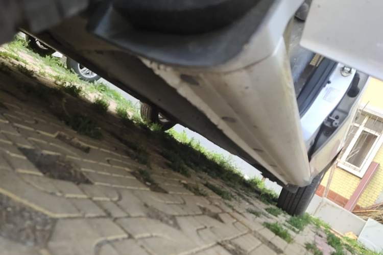 Used Hyundai Celesta 2011 1.6L Manual Comfort Edition Chassis Front Left