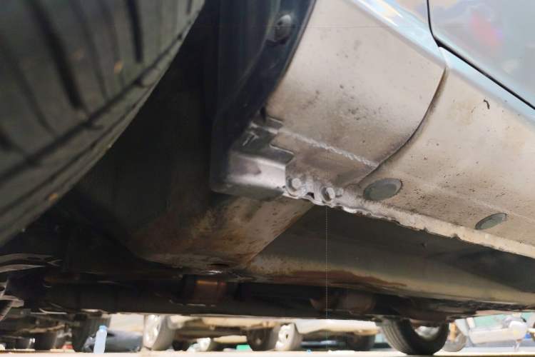 Used Hyundai Celesta 2011 1.6L Automatic Luxury Version Chassis Front Left
