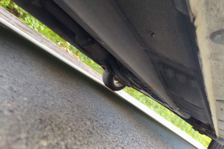 Used Hyundai Celesta 2011 1.6L Automatic Comfort Edition Chassis Front Left