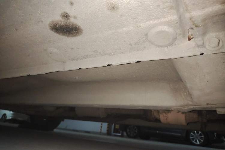 Used Hyundai Celesta 2011 1.6L Automatic Comfort Edition Chassis Front Right