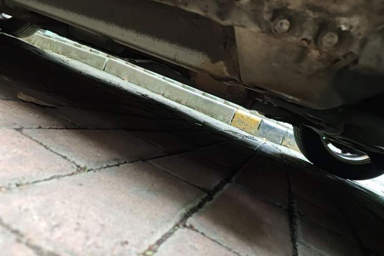 Used Hyundai Celesta 2011 1.6L Manual Comfort Edition Chassis Front Right