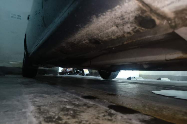 Used Hyundai Celesta 2011 1.6L Automatic Luxury Version Chassis Front Right