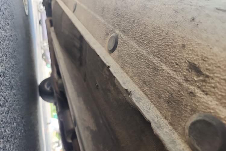 Used Hyundai Celesta 2011 1.6L Manual Comfort Edition Chassis Front Right