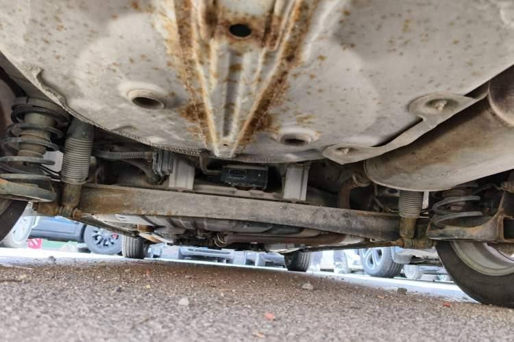 Used Hyundai Celesta 2011 1.6L Manual Comfort Edition Chassis Rear