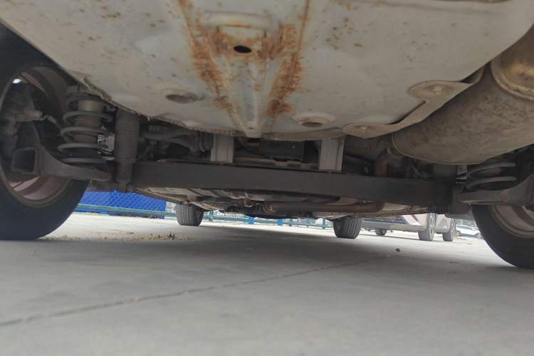 Used Hyundai Celesta 2011 1.6L Manual Comfort Edition Chassis Rear