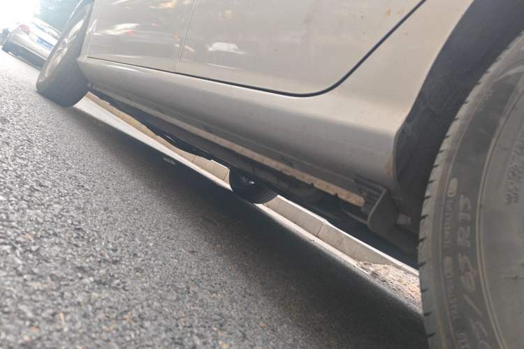 Used Hyundai Celesta 2011 1.6L Automatic Luxury Version Chassis Rear Left