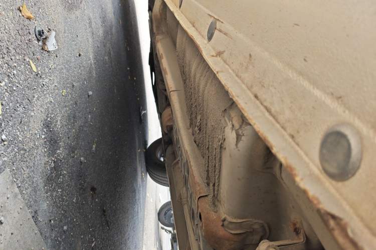 Used Hyundai Celesta 2011 1.6L Manual Comfort Edition Chassis Rear Left