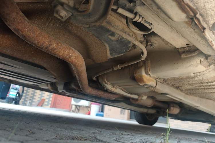 Used Hyundai Celesta 2011 1.6L Manual Comfort Edition Chassis Rear Right