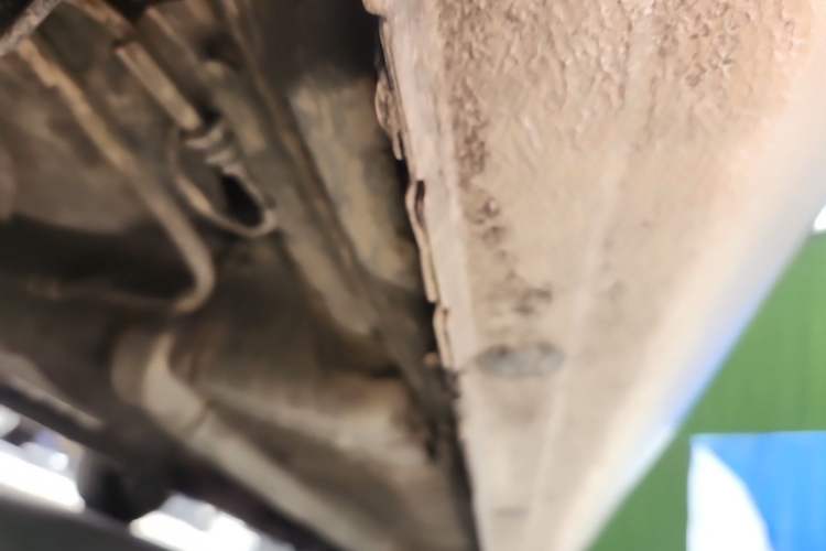 Used Hyundai Celesta 2011 1.6L Manual Comfort Edition Chassis Rear Right