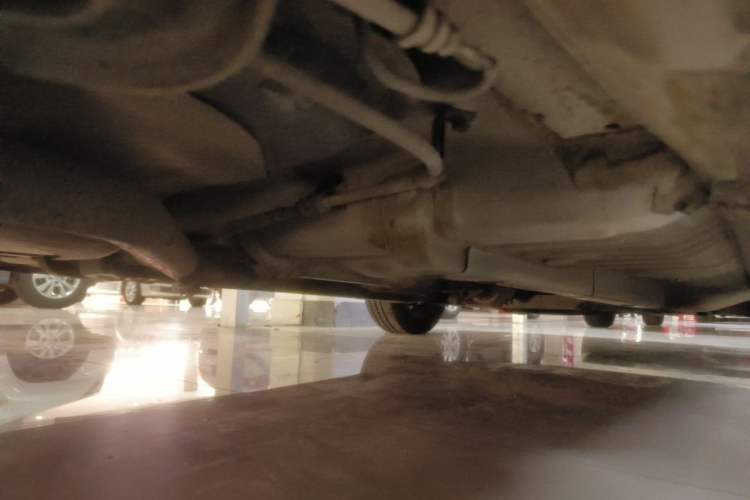 Used Hyundai Celesta 2011 1.6L Automatic Comfort Edition Chassis Rear Right