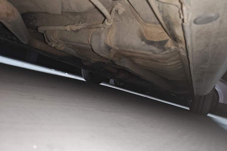 Used Hyundai Celesta 2011 1.6L Manual Comfort Edition Chassis Rear Right