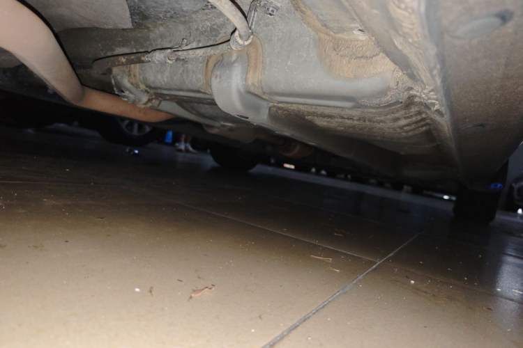 Used Hyundai Celesta 2011 1.6L Automatic Comfort Edition Chassis Rear Right
