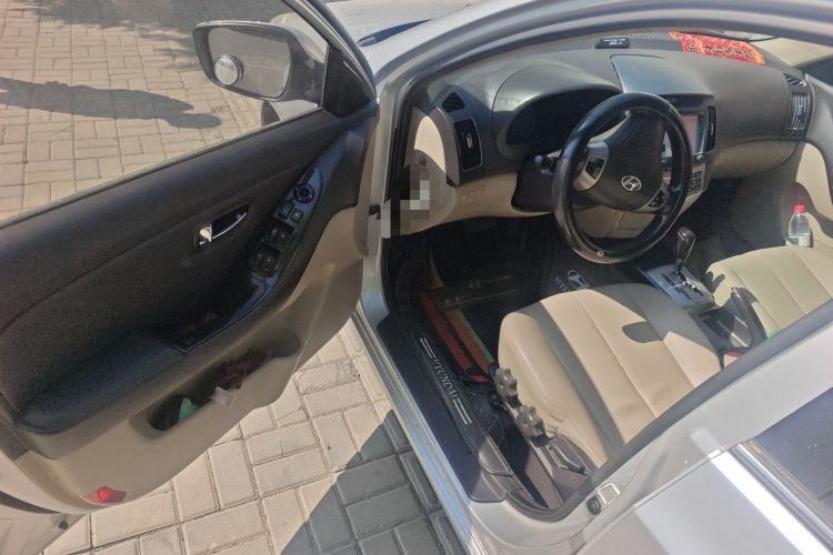 Used Hyundai Celesta 2011 1.6L Automatic Luxury Version Driver Seat
