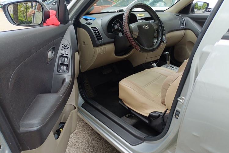 Used Hyundai Celesta 2011 1.6L Automatic Comfort Edition Driver Seat