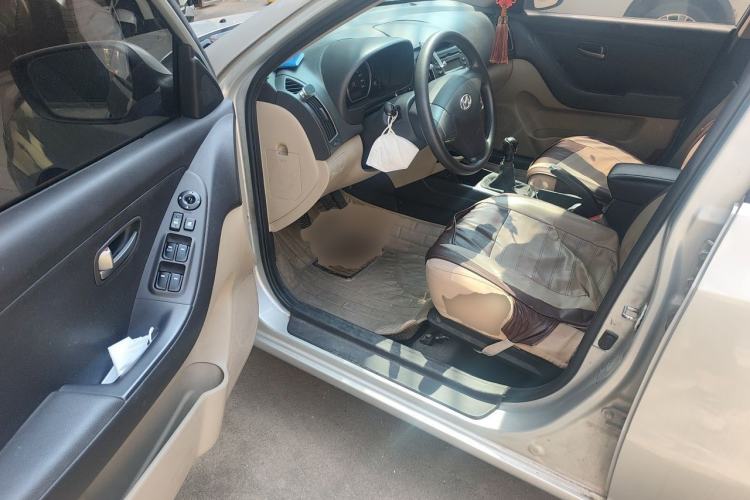 Used Hyundai Celesta 2011 1.6L Manual Comfort Edition Driver Seat