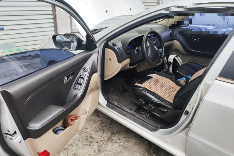 Used Hyundai Celesta 2011 1.6L Manual Luxury Model Driver Seat