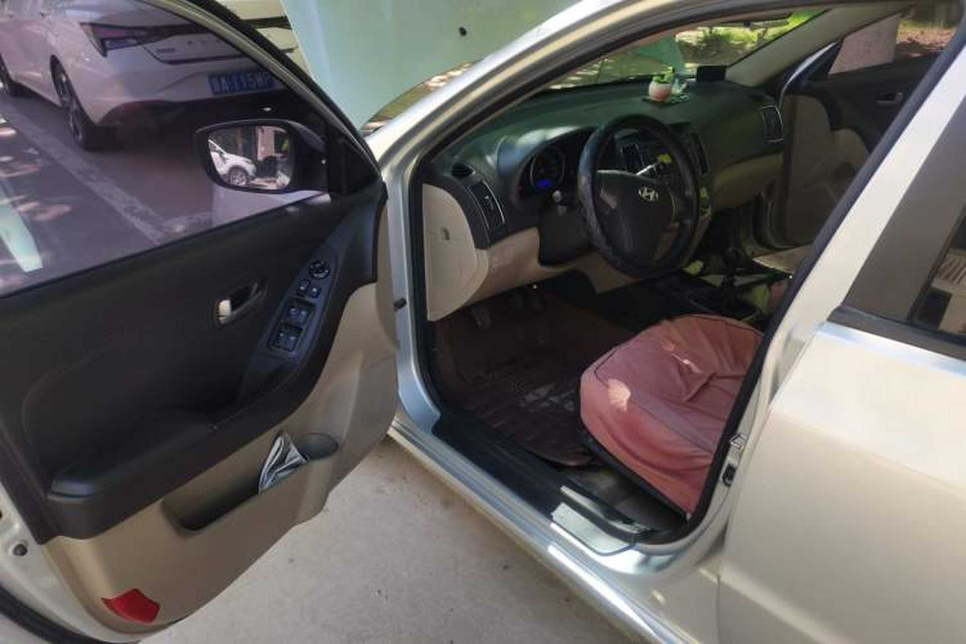 Used Hyundai Celesta 2011 1.6L Manual Comfort Edition Driver Seat