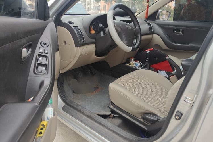 Used Hyundai Celesta 2011 1.6L Manual Comfort Edition Driver Seat