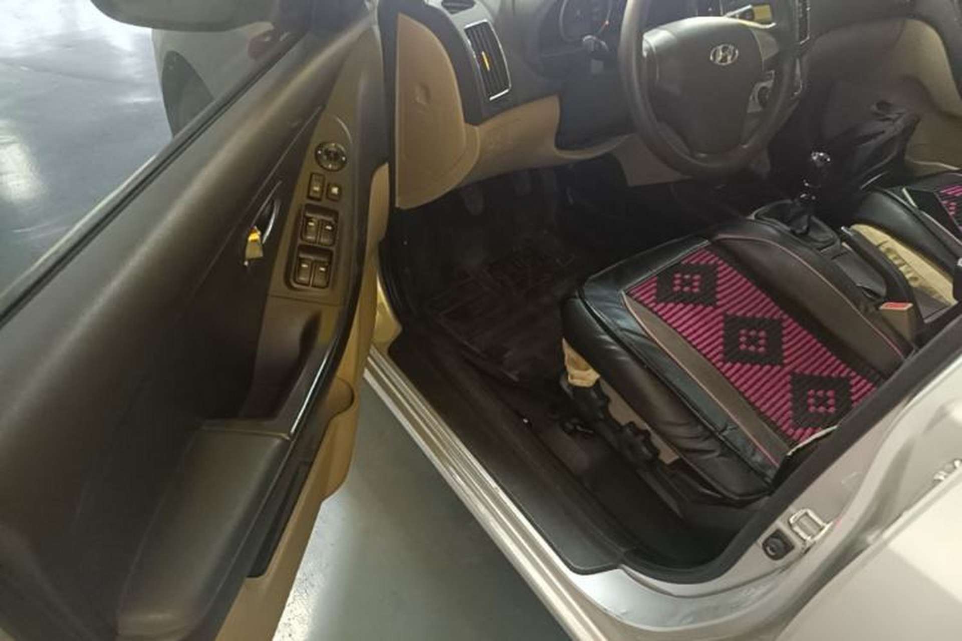 Used Hyundai Celesta 2011 1.6L Manual Luxury Model Driver Seat
