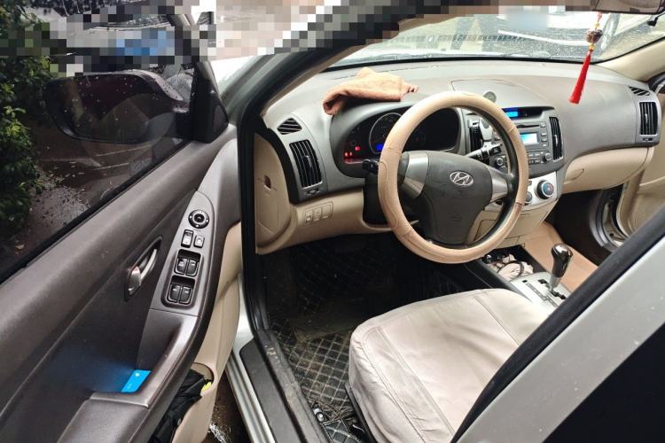 Used Hyundai Celesta 2011 1.6L Automatic Comfort Edition Driver Seat