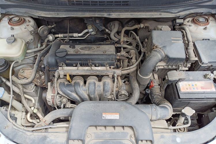 Used Hyundai Celesta 2011 1.6L Automatic Comfort Edition Engine Bay
