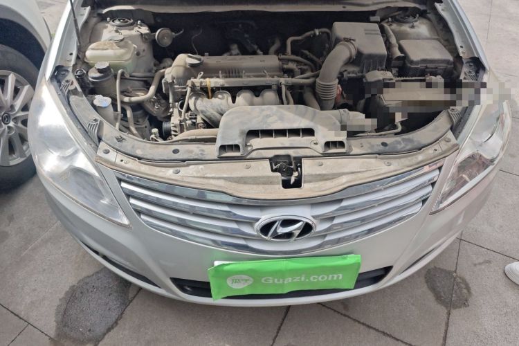 Used Hyundai Celesta 2011 1.6L Automatic Comfort Edition Engine Bay