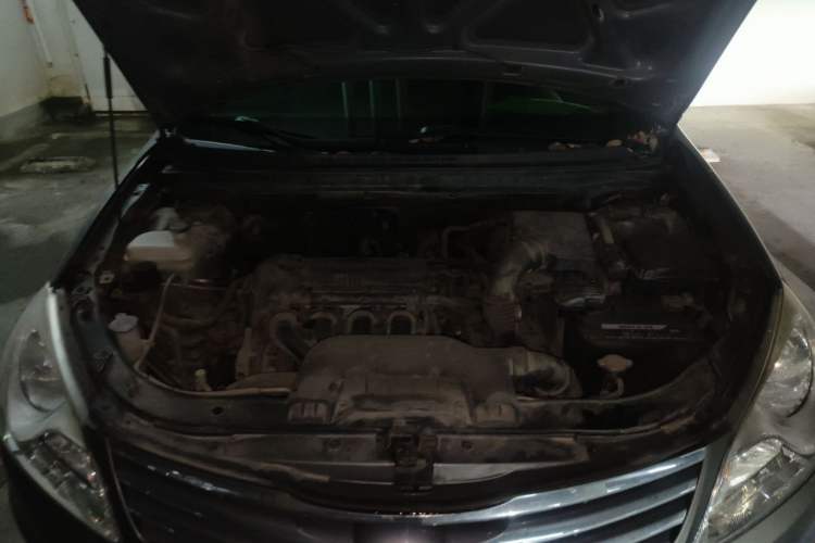 Used Hyundai Celesta 2011 1.6L Automatic Luxury Version Engine Bay