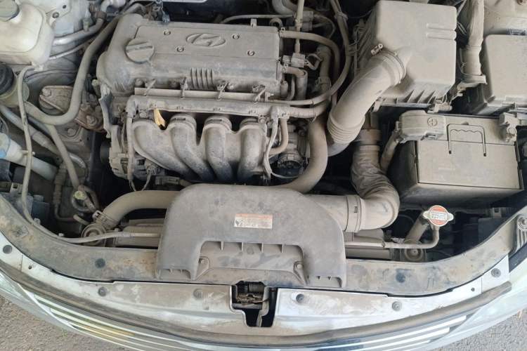 Used Hyundai Celesta 2011 1.6L Manual Comfort Edition Engine Bay