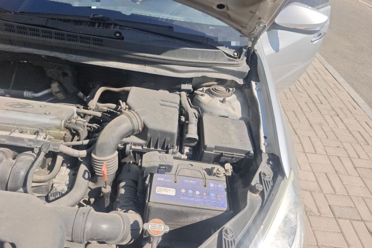 Used Hyundai Celesta 2011 1.6L Automatic Luxury Version Engine Bay Left