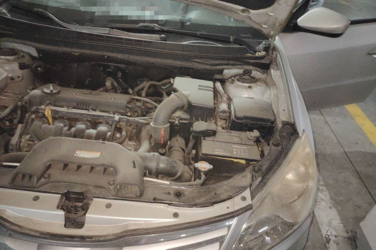 Used Hyundai Celesta 2011 1.6L Automatic Comfort Edition Engine Bay Left