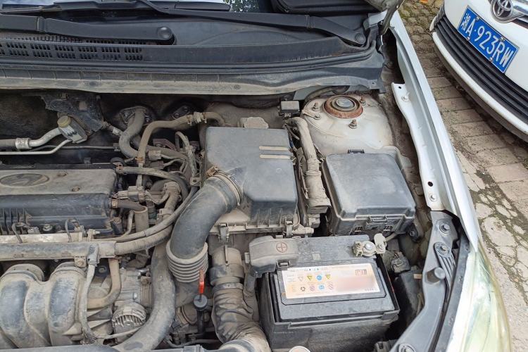Used Hyundai Celesta 2011 1.6L Automatic Comfort Edition Engine Bay Left