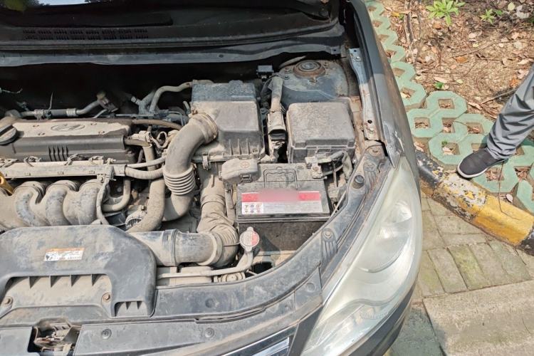 Used Hyundai Celesta 2011 1.6L Manual Comfort Edition Engine Bay Left