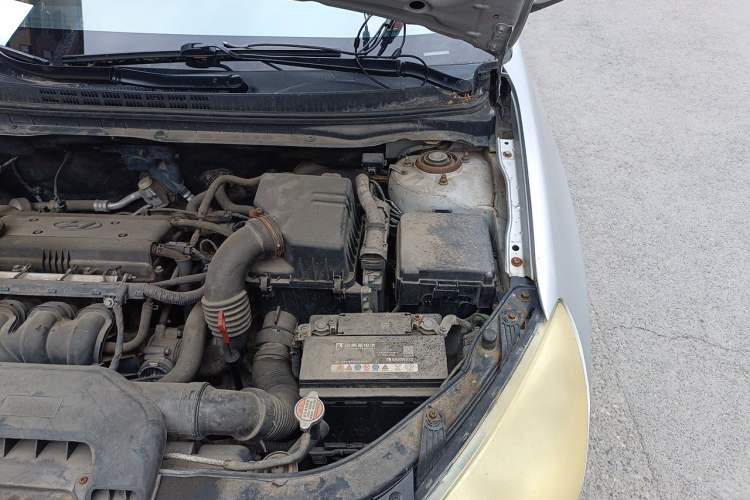 Used Hyundai Celesta 2011 1.6L Automatic Luxury Version Engine Bay Left