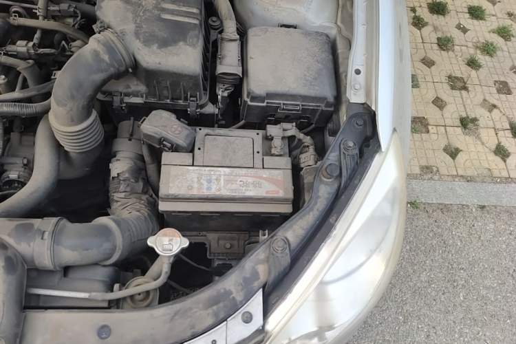 Used Hyundai Celesta 2011 1.6L Manual Comfort Edition Engine Bay Left