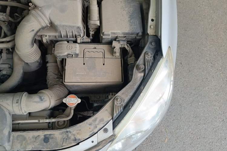 Used Hyundai Celesta 2011 1.6L Manual Comfort Edition Engine Bay Left