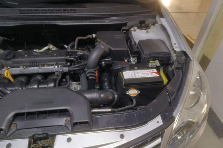 Used Hyundai Celesta 2011 1.6L Automatic Comfort Edition Engine Bay Left