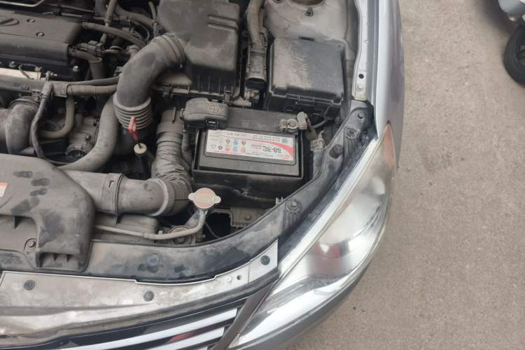Used Hyundai Celesta 2011 1.6L Automatic Comfort Edition Engine Bay Left