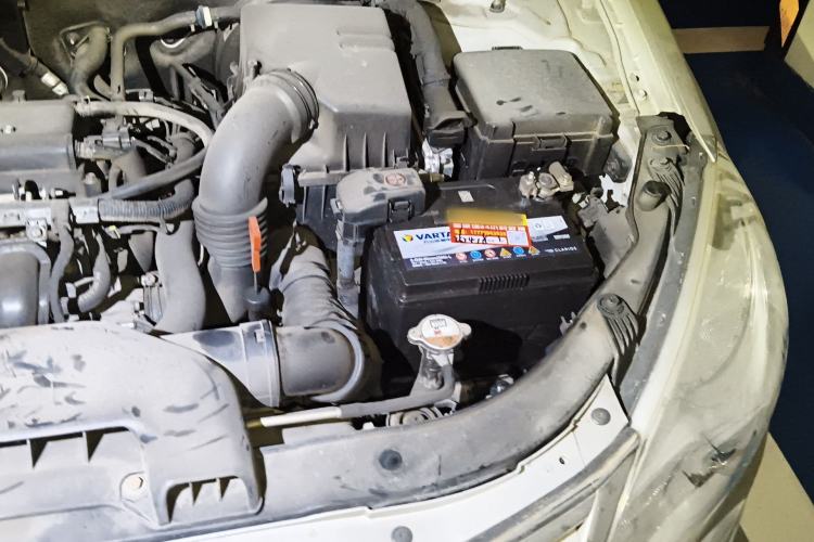 Used Hyundai Celesta 2011 1.6L Automatic Luxury Version Engine Bay Left