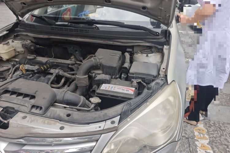Used Hyundai Celesta 2011 1.6L Manual Comfort Edition Engine Bay Left