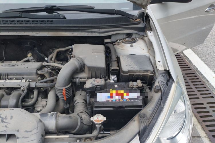 Used Hyundai Celesta 2011 1.6L Automatic Luxury Version Engine Bay Left