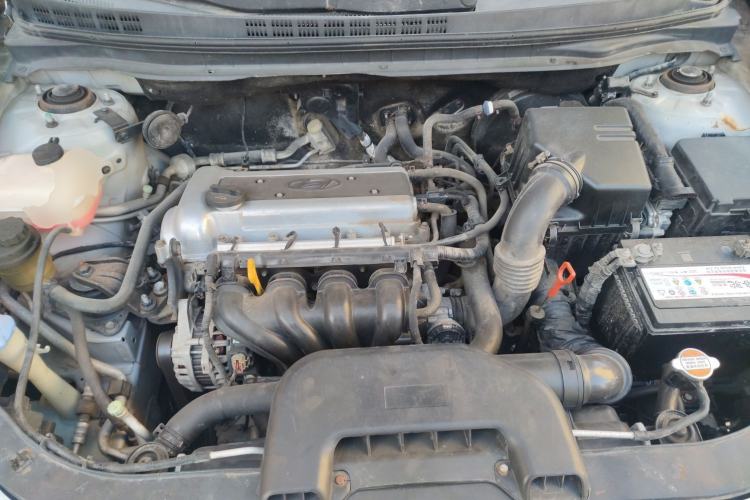Used Hyundai Celesta 2011 1.6L Automatic Comfort Edition Engine Bay