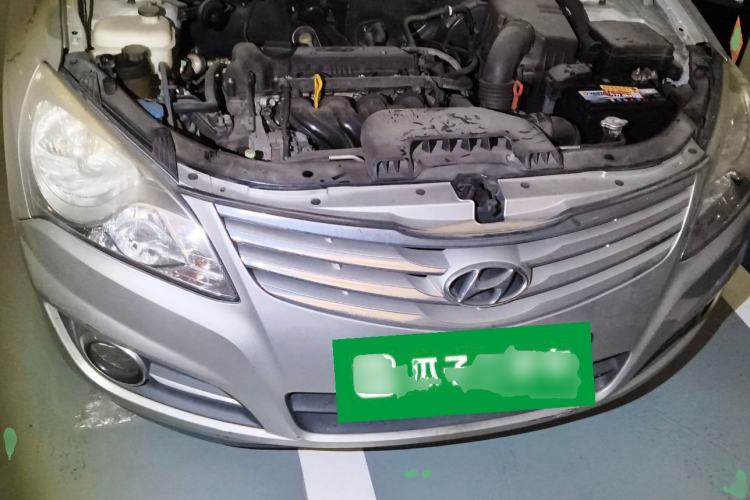 Used Hyundai Celesta 2011 1.6L Automatic Luxury Version Engine Bay