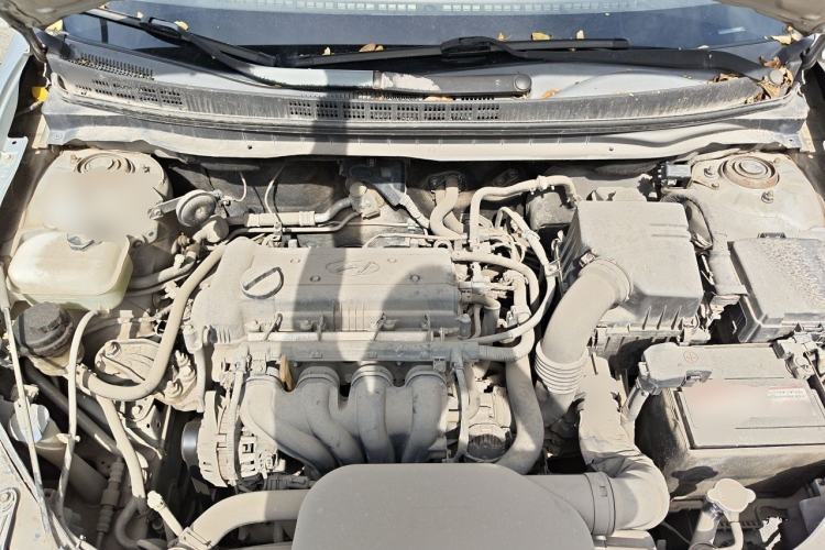 Used Hyundai Celesta 2011 1.6L Manual Comfort Edition Engine Bay