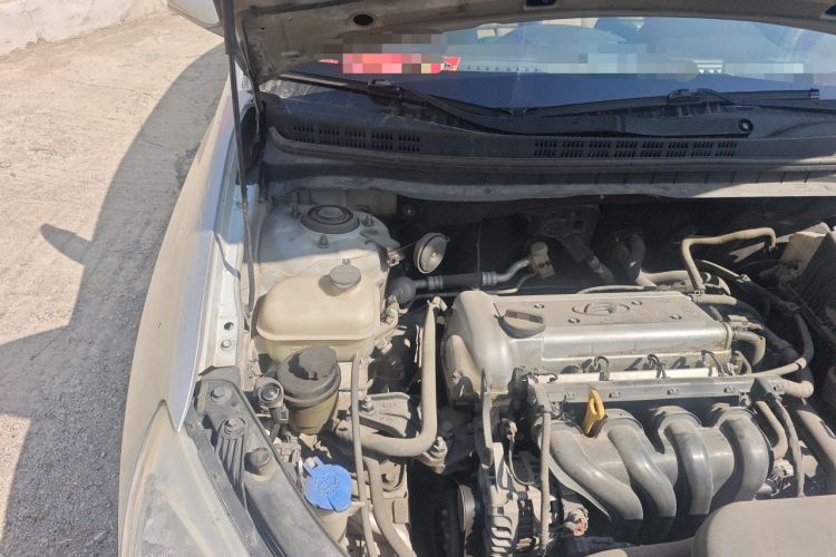 Used Hyundai Celesta 2011 1.6L Automatic Luxury Version Engine Bay Right