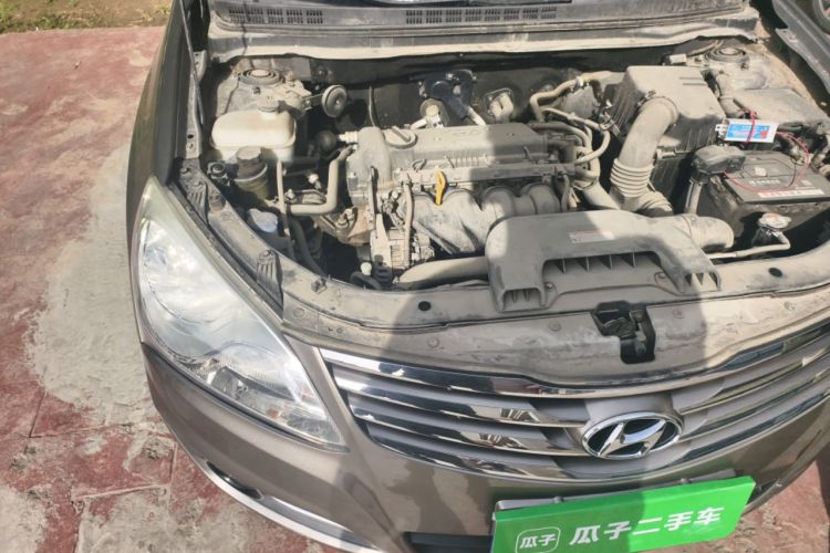 Used Hyundai Celesta 2011 1.6L Manual Comfort Edition Engine Bay Right