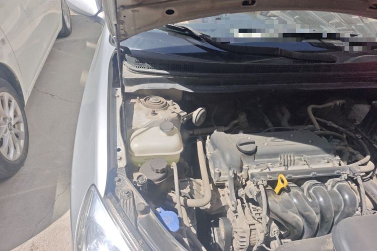 Used Hyundai Celesta 2011 1.6L Manual Comfort Edition Engine Bay Right