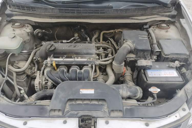 Used Hyundai Celesta 2011 1.6L Automatic Comfort Edition Engine Bay