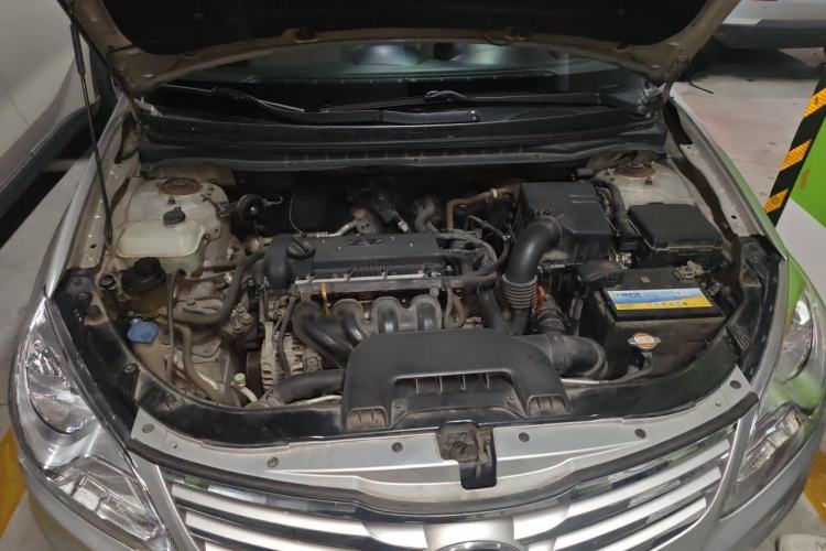 Used Hyundai Celesta 2011 1.6L Automatic Luxury Version Engine Bay